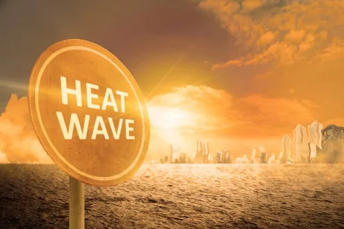 heatwaves wildfires warnings — Heatwaves and Wildfires: Warnings Across Europe, Asia, and North America