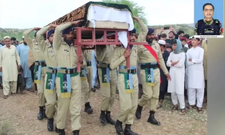 funeral prayer martyred — Funeral Prayer of Martyred Pakistan Army Sepoy Offered