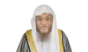 Imam-e-Kaaba Prays for Palestine with Tears in His Eyes