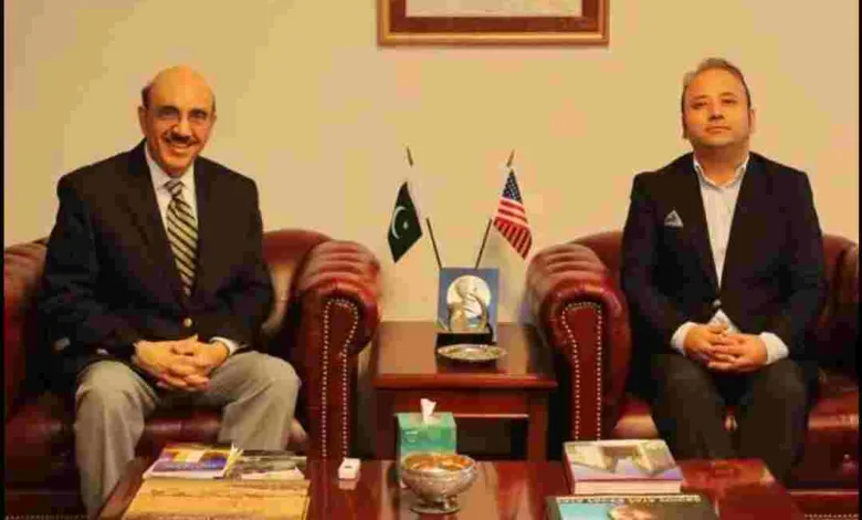 former minister ambassador — Former G-B Minister and Ambassador Discuss Trade in Washington